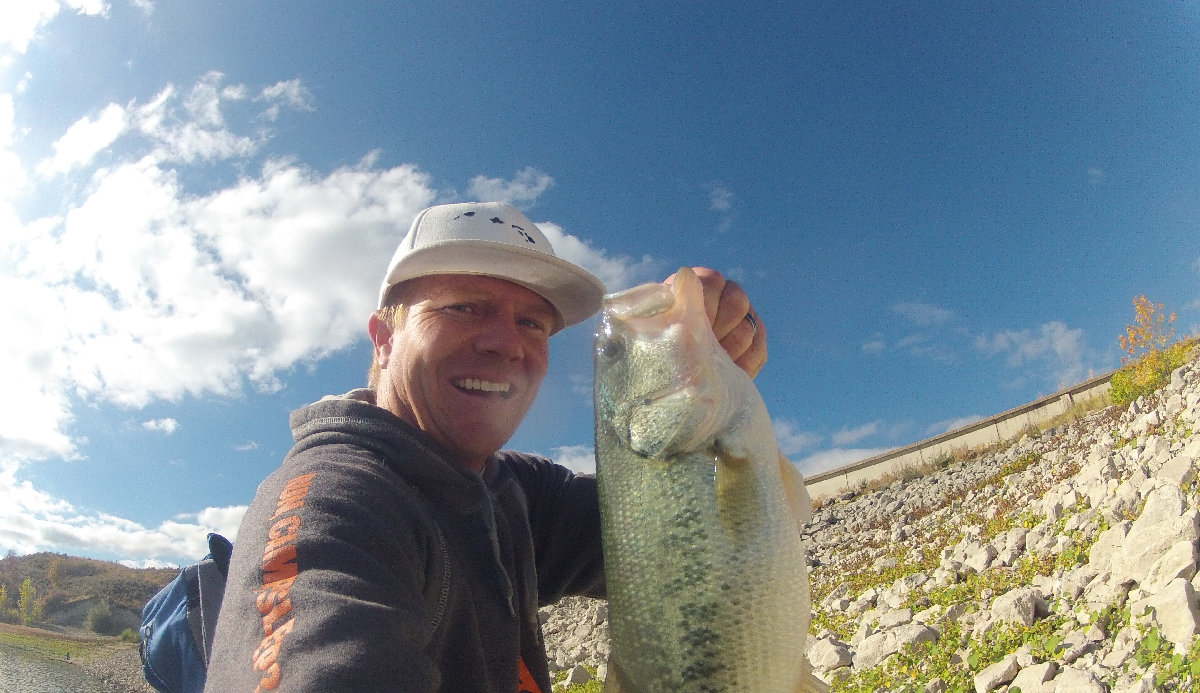 hyrum reservoir bass fishing